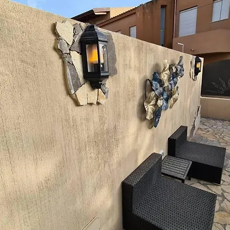 מלון Casa Ginestra 3*